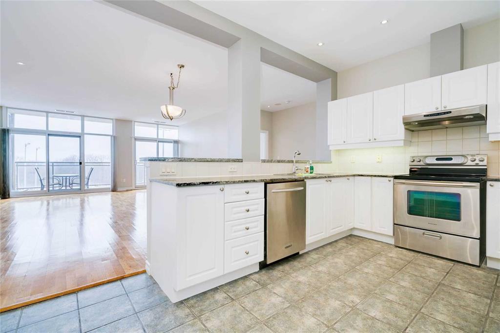 1 Leaside Park Drive #415