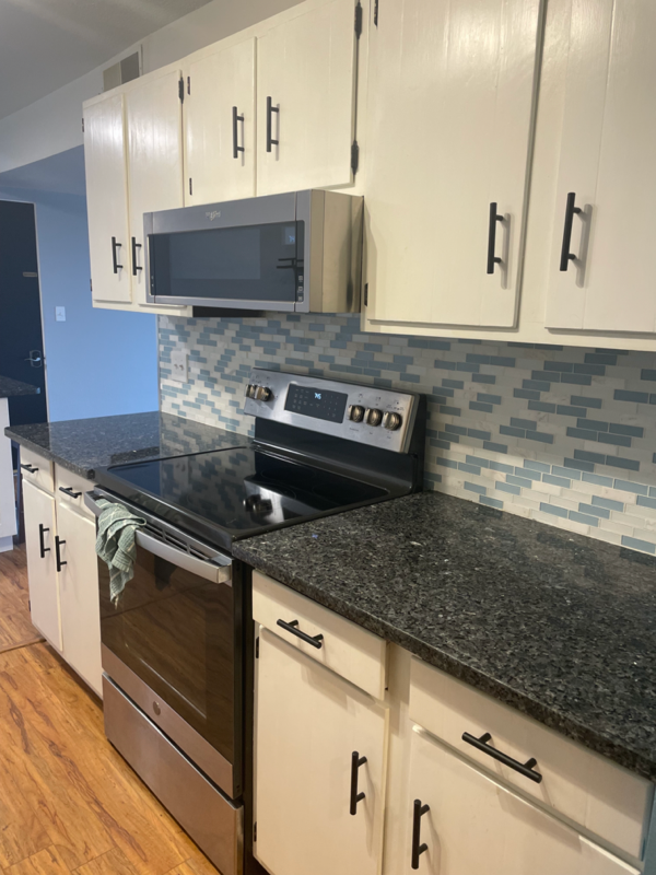 326 14th Ave S #1B - Photo 4 of 15