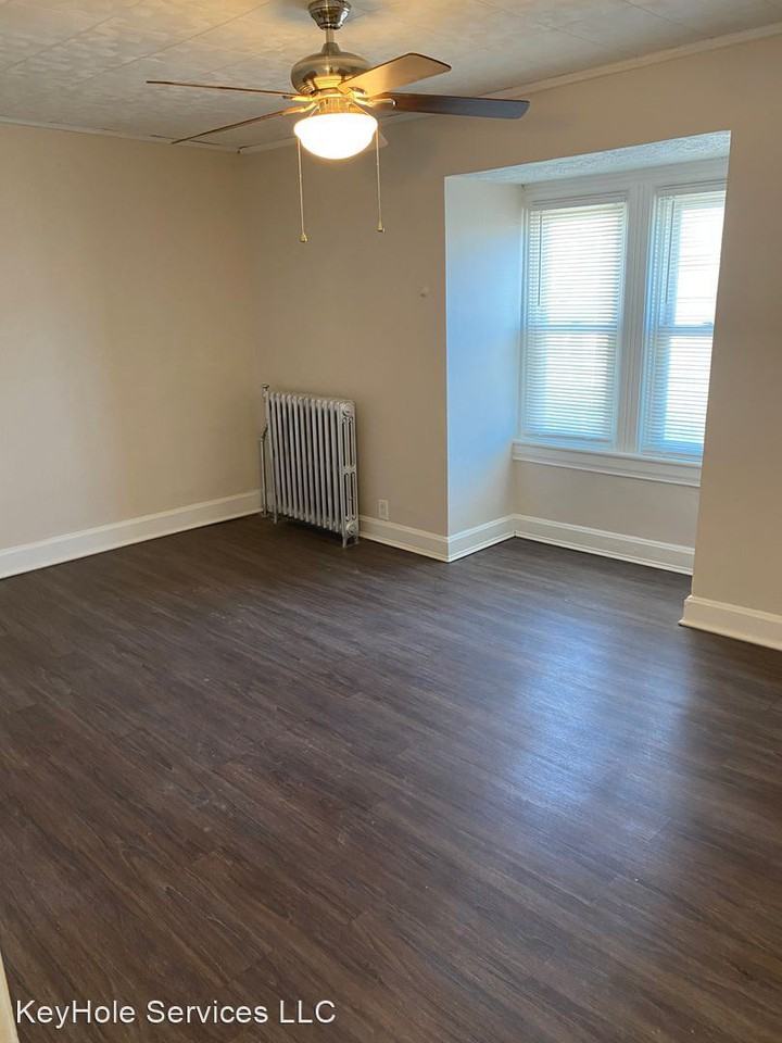 105 E North Ave - Photo 2 of 21