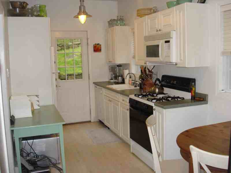 56 Oakridge St - Photo 2 of 4