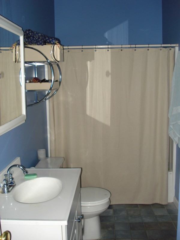 56 Oakridge St - Photo 3 of 4