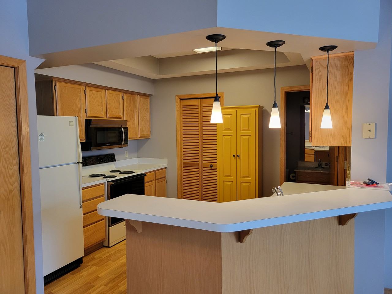 10924 Oregon Ave S - Photo 3 of 8