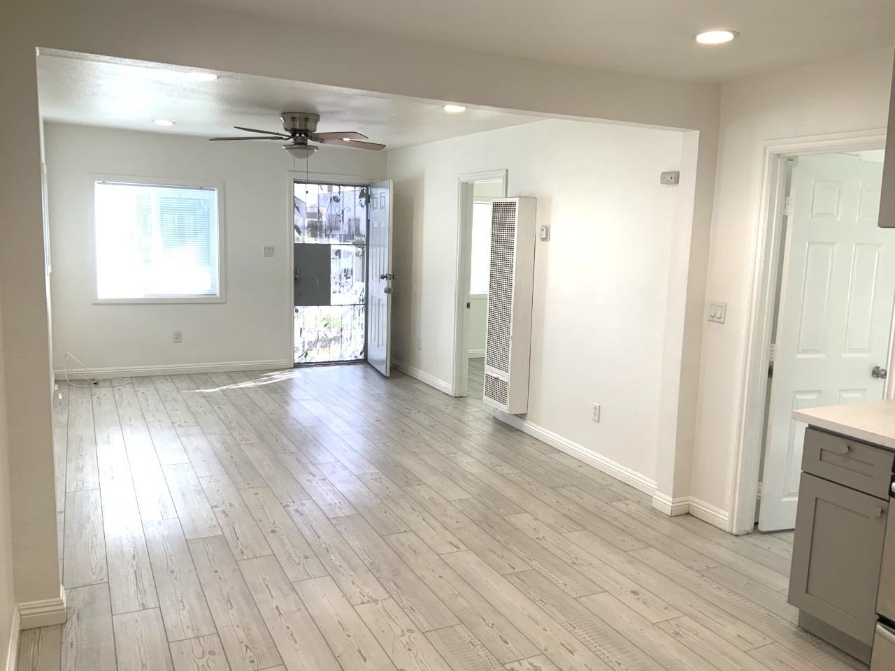 1603 W 60th Pl #1603 - Photo 3 of 20