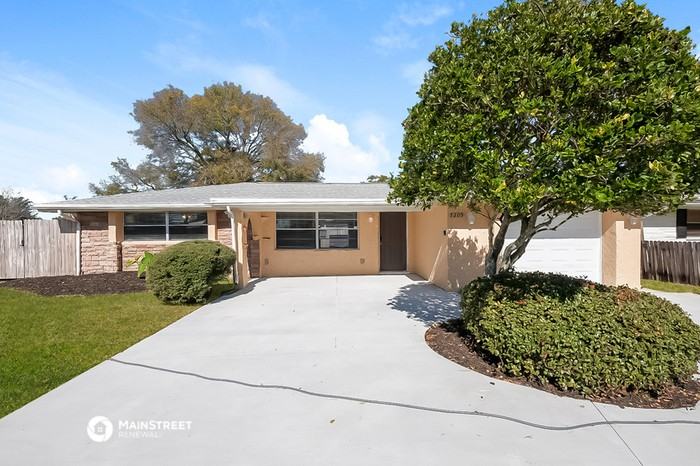 7205 Moravian Dr - Photo 2 of 17