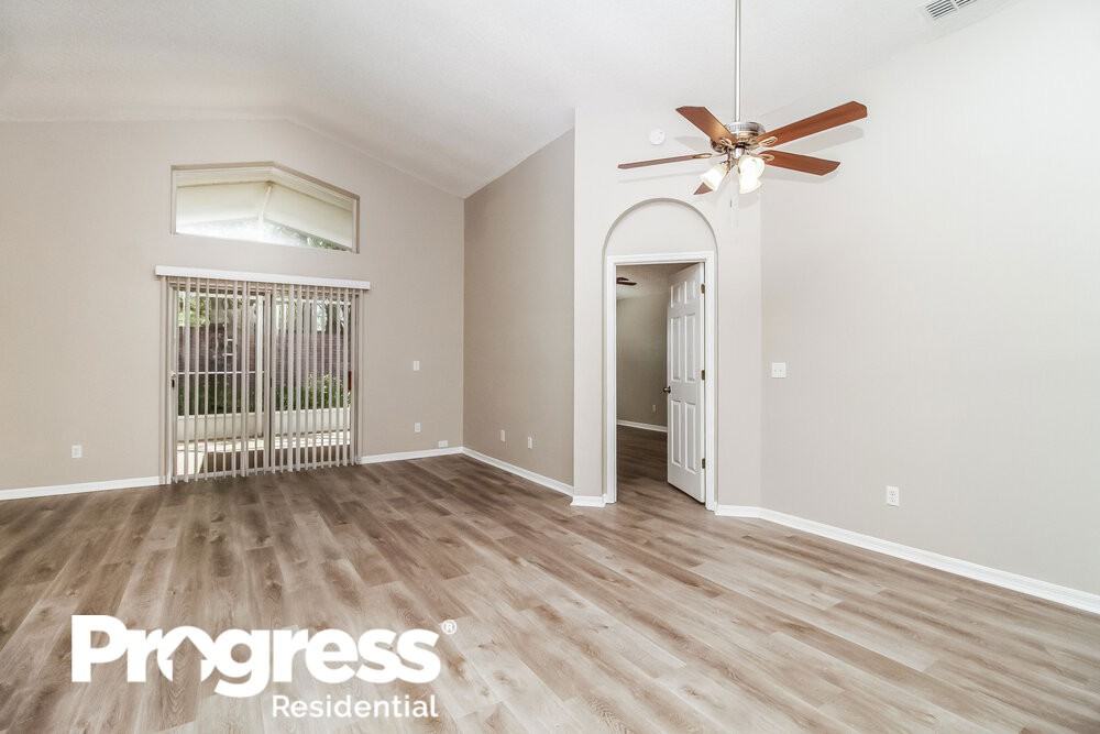 1405 Black Willow Trl - Photo 2 of 11
