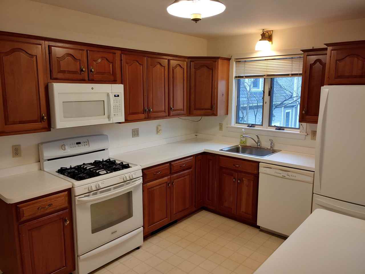 240 Tremont Street - Photo 3 of 16