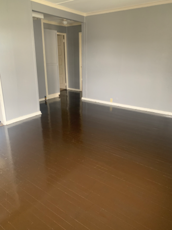 123 Jarrett Ln - Photo 3 of 6