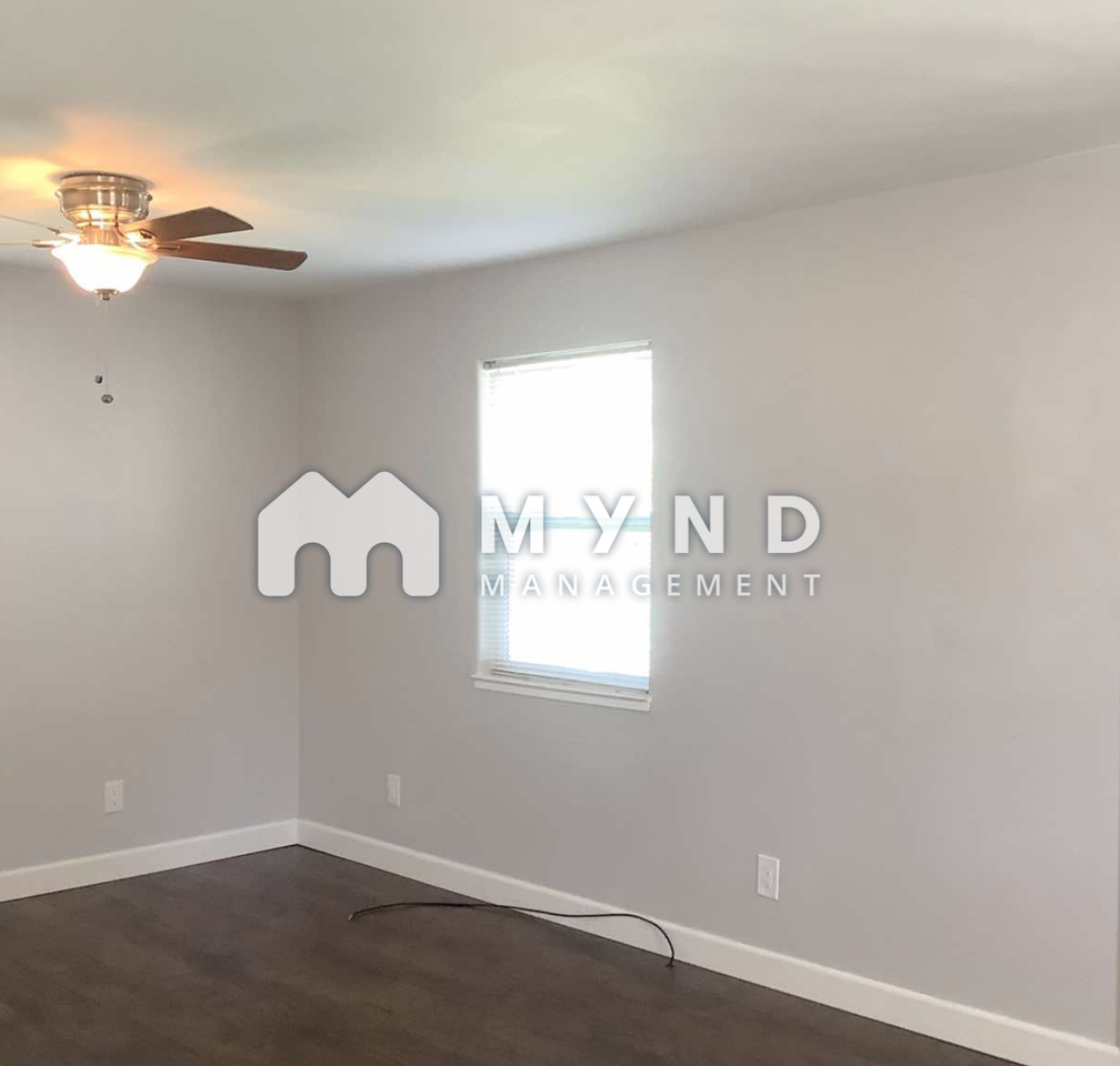 6700 18th Ave - Photo 3 of 6