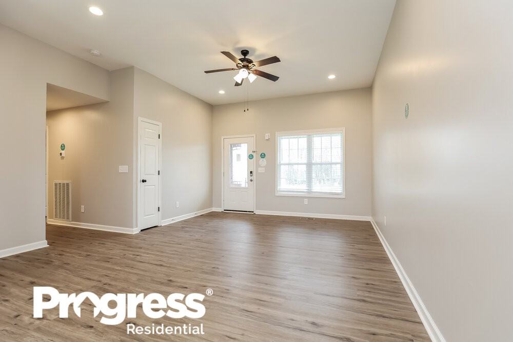 226 Middle Dayle Dr - Photo 3 of 16