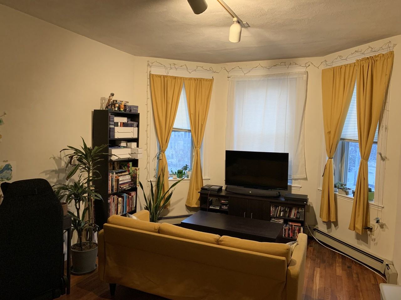 1669 Commonwealth Ave #12A