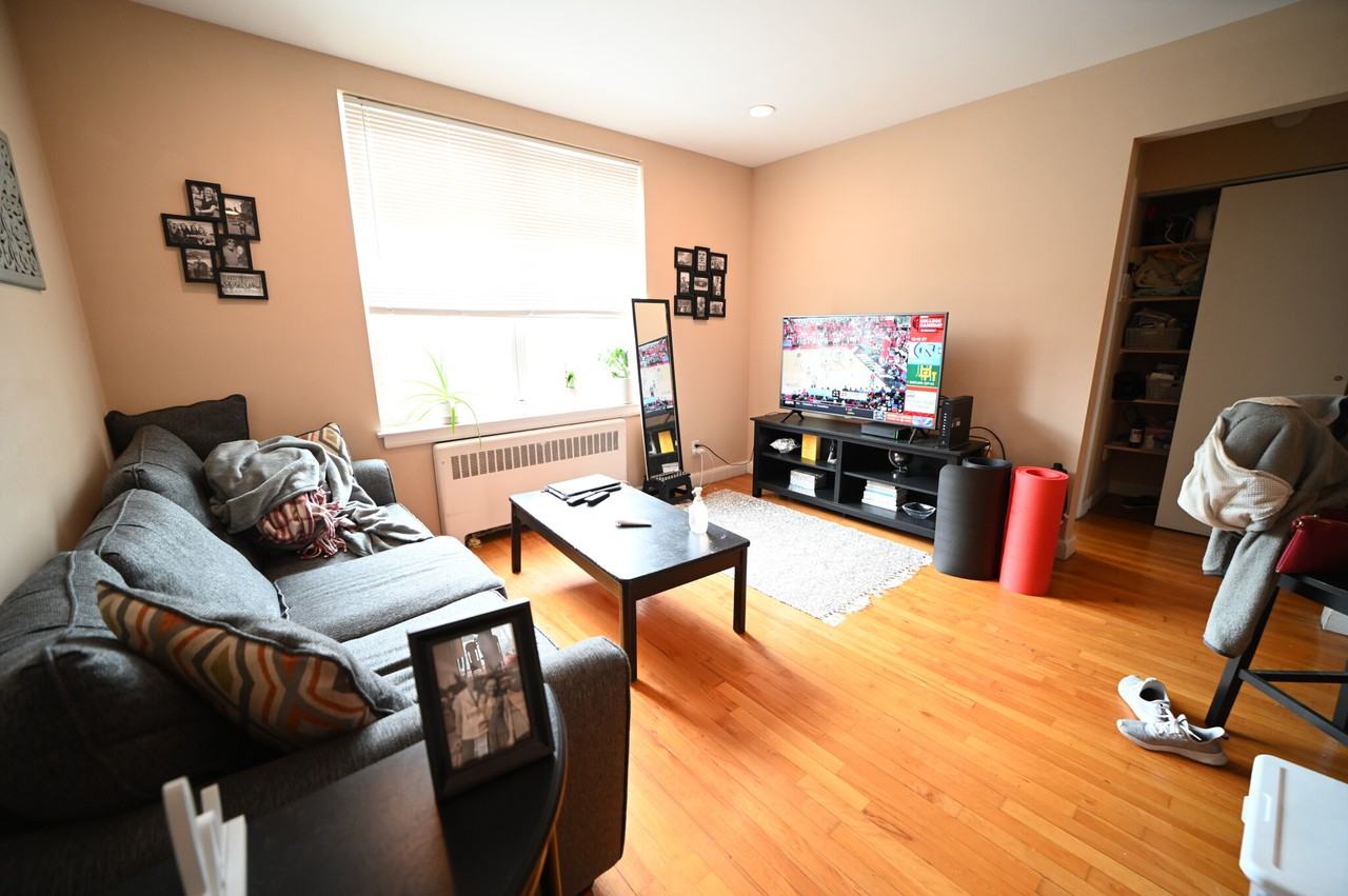 140 Beaconsfield Rd #3 - Photo 2 of 22