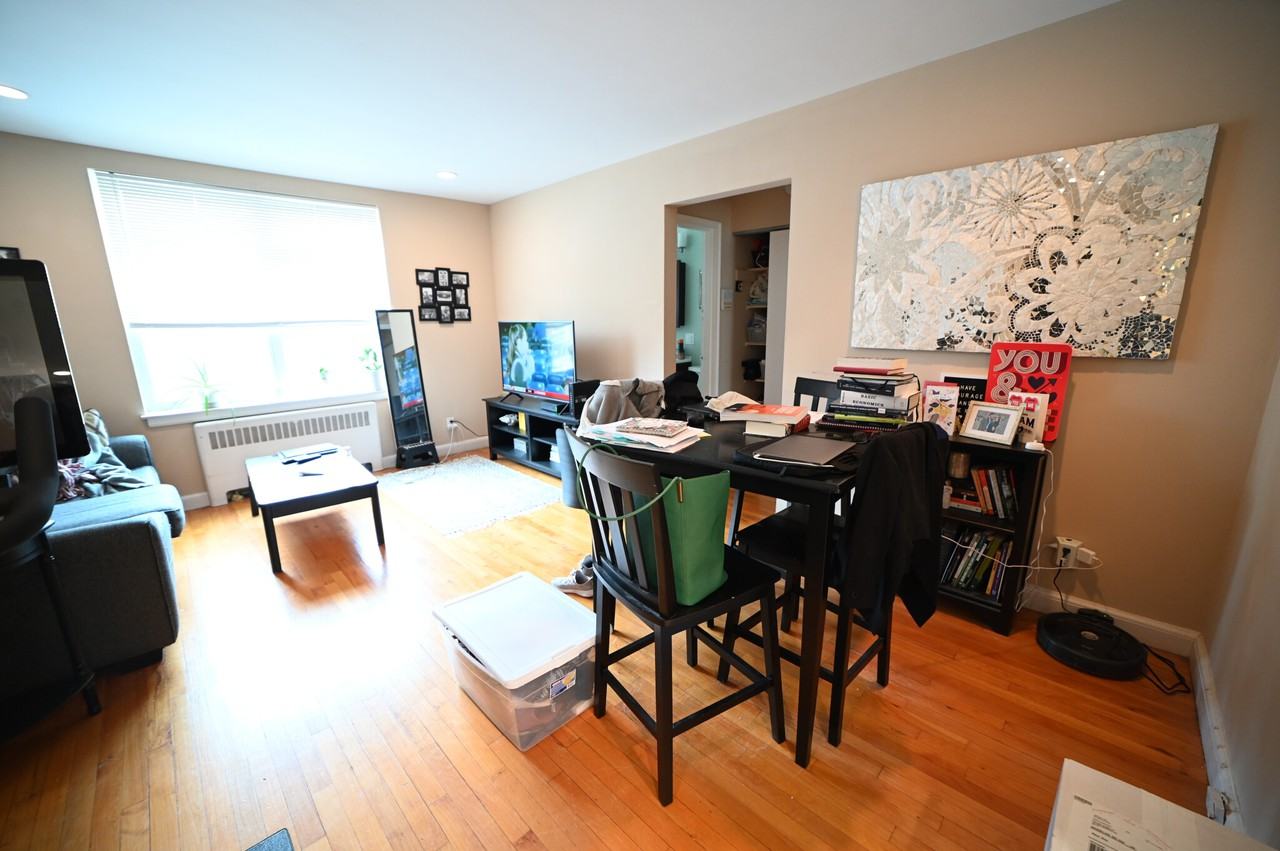 140 Beaconsfield Rd #3 - Photo 4 of 22