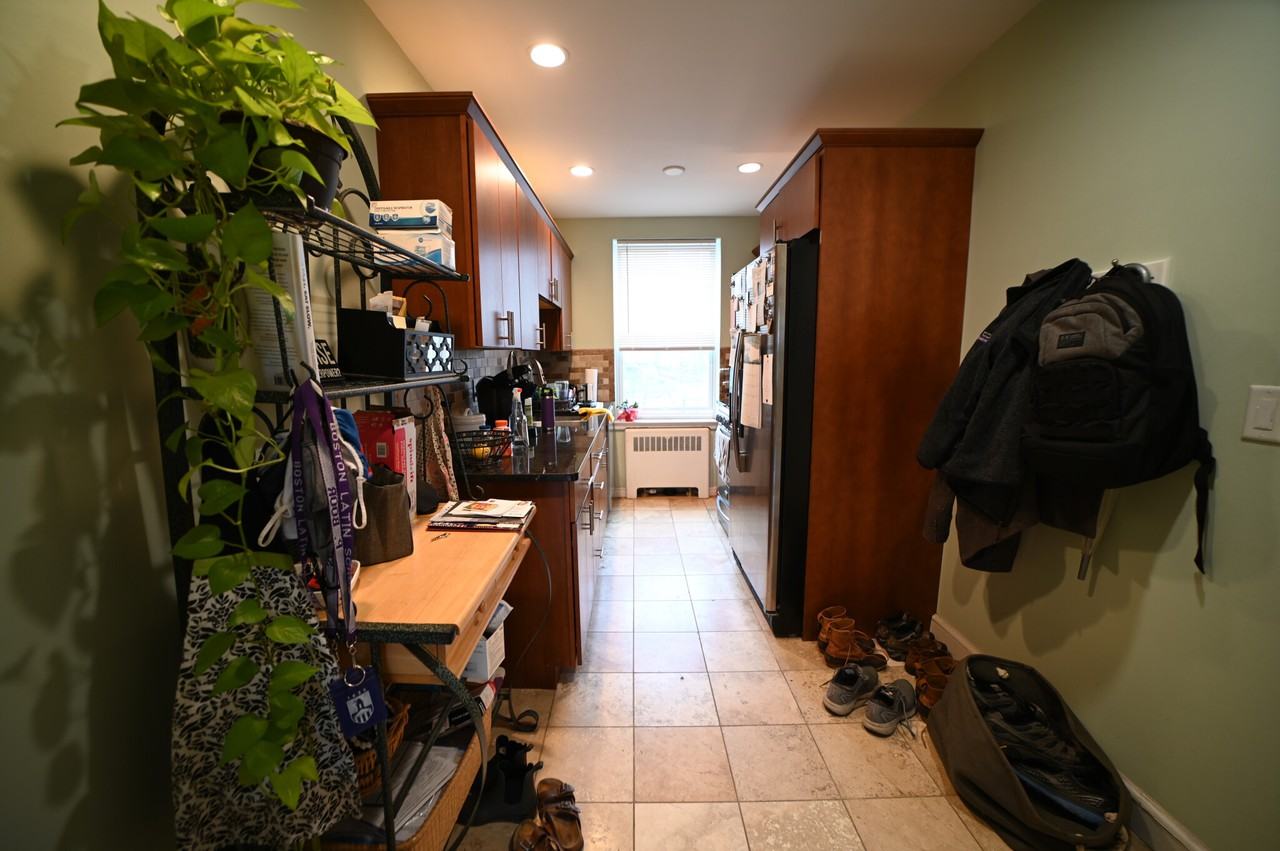 140 Beaconsfield Rd #3 - Photo 5 of 22