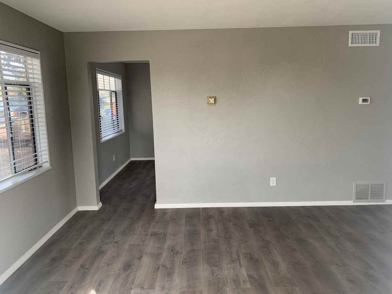 10220 Candelaria Rd Ne - Photo 3 of 10