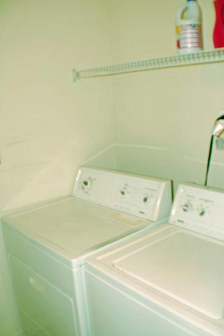 1225 N Red Oak Cir #2 - Photo 2 of 17