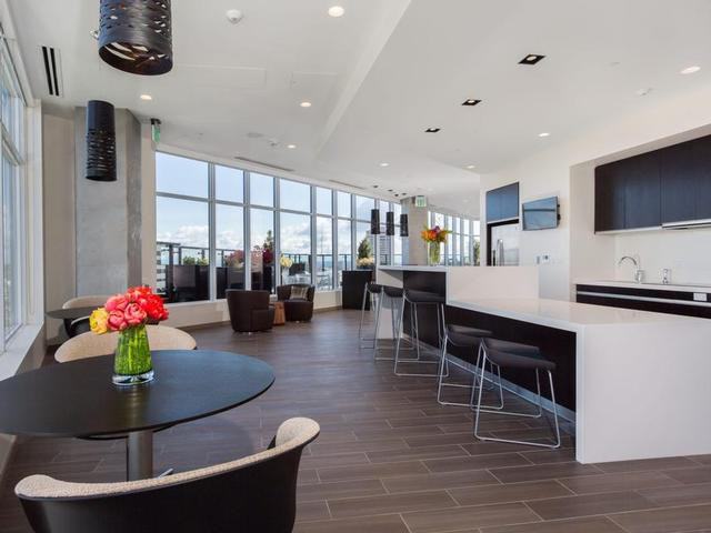 800 Seneca St - Photo 6 of 50