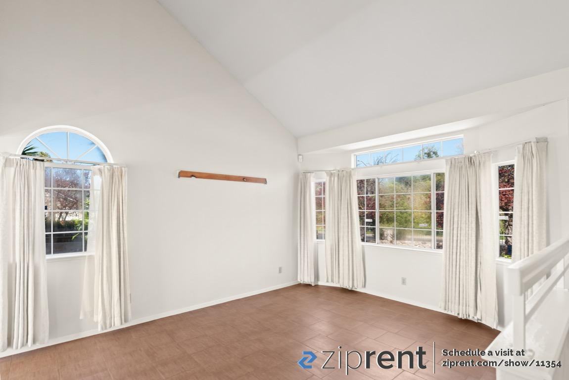 409 Oconnor Dr - Photo 3 of 25