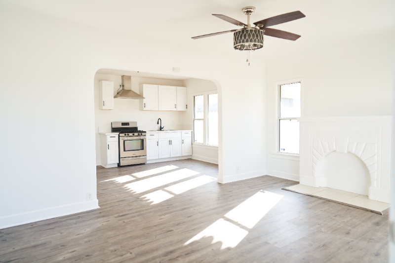 606 E Realty St - Photo 7 of 29