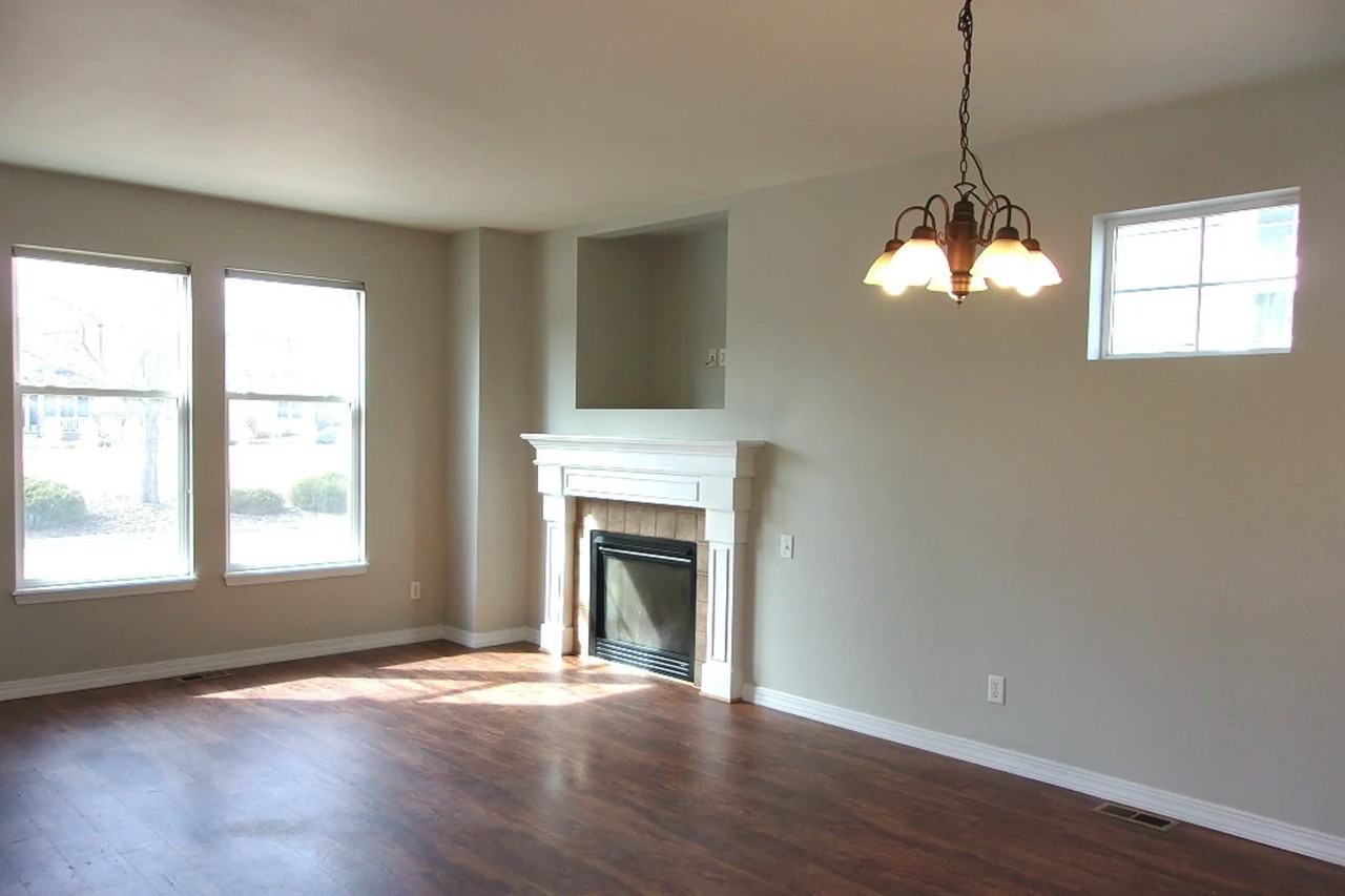 2650 Country Squire Ln - Photo 2 of 11