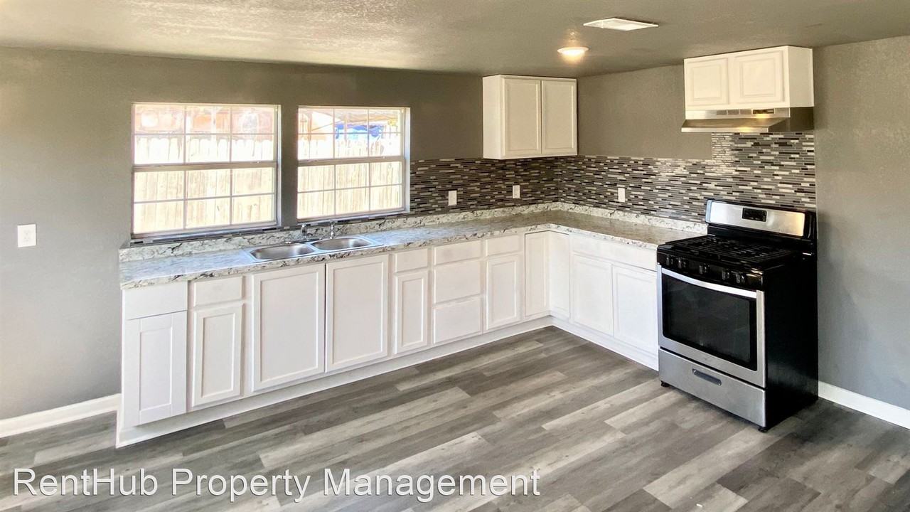 3118 Nw Loraine St - Photo 2 of 14