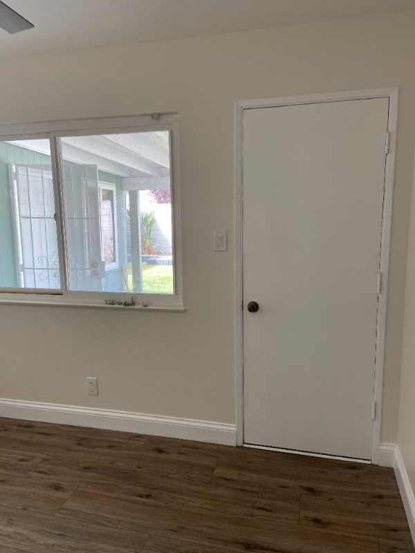 541 Sherwood Way - Photo 2 of 3