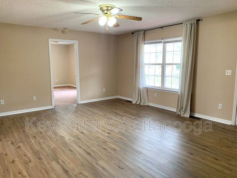8001 Hale Rd - Photo 3 of 21