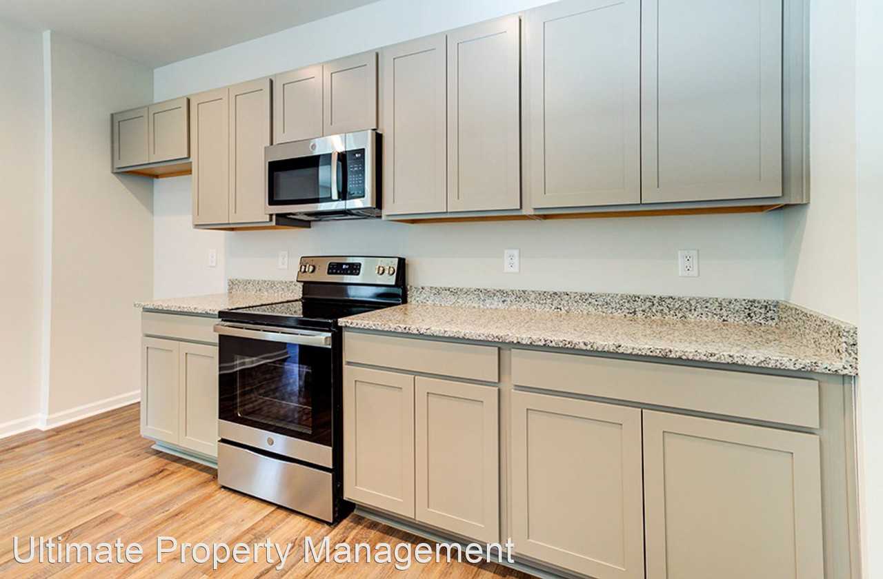 4570 Parsons Mill Dr - Photo 3 of 31