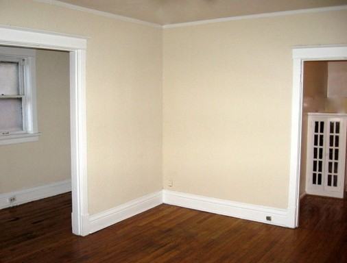 6312 N Rosebury Ave - Photo 2 of 4