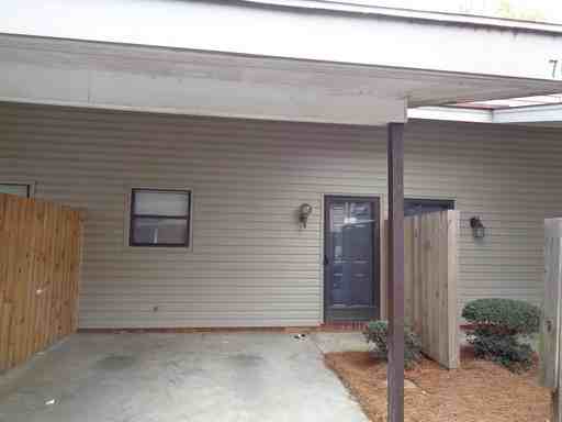 704 Timberline Dr SE - Photo 2 of 7