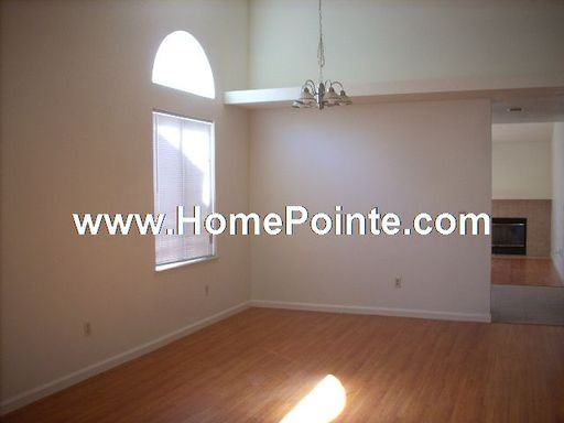 9 Peach Leaf Ct - Photo 2 of 8