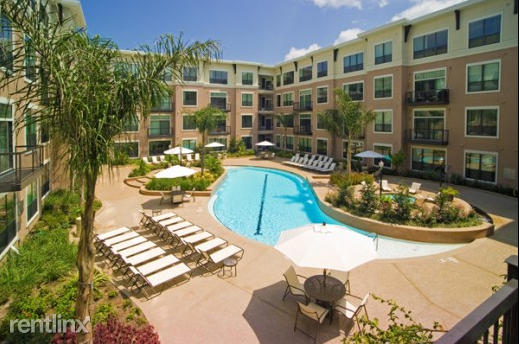 1907 Taylor St - Photo 3 of 12