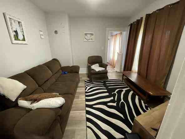 113 Mecklenburg St #113 - Photo 3 of 9