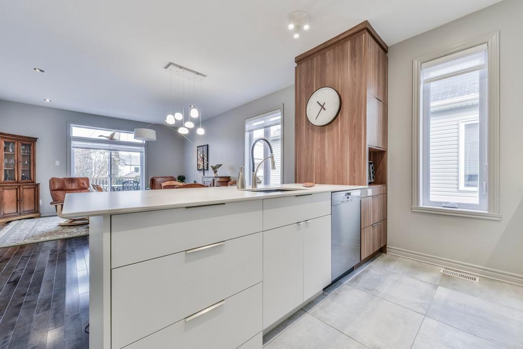 6850 Rue Beaumarchais - Photo 3 of 15