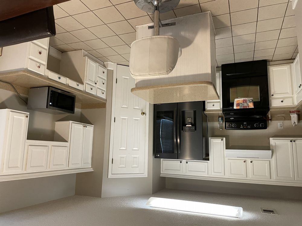 7051 Raburn Rd - Photo 3 of 24