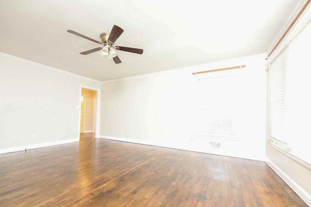 522 N 25th St - Photo 3 of 25