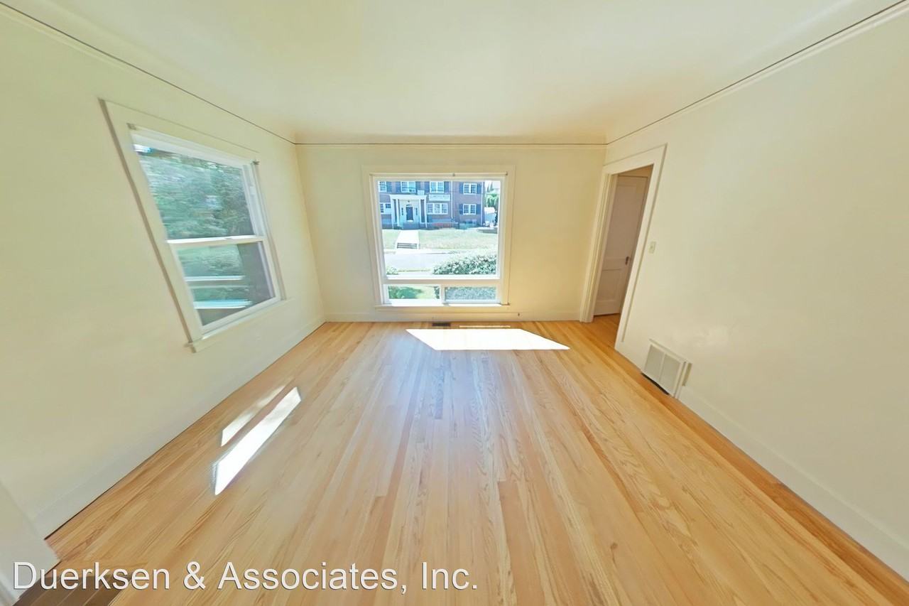 337 Nw 23rd St - Photo 3 of 10