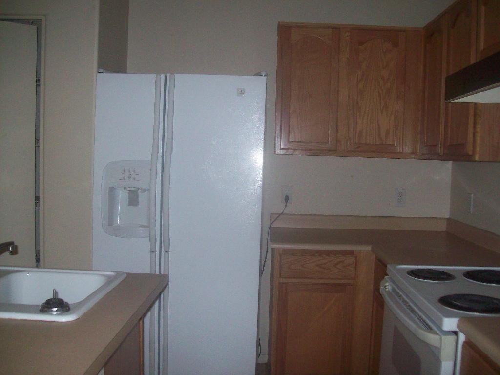 1450 E Bloch Rd - Photo 3 of 10