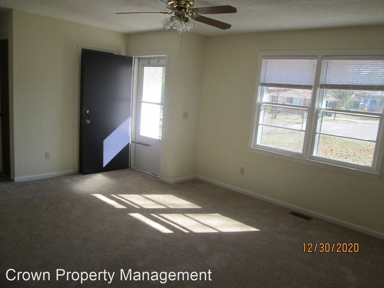 1813 Village Ct - Photo 3 of 16