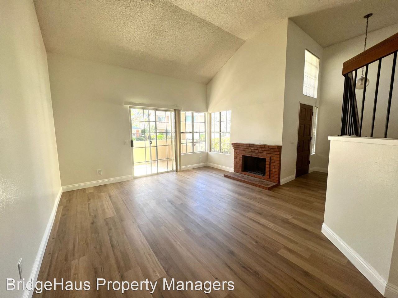 3193 E Fox Run Way - Photo 3 of 18