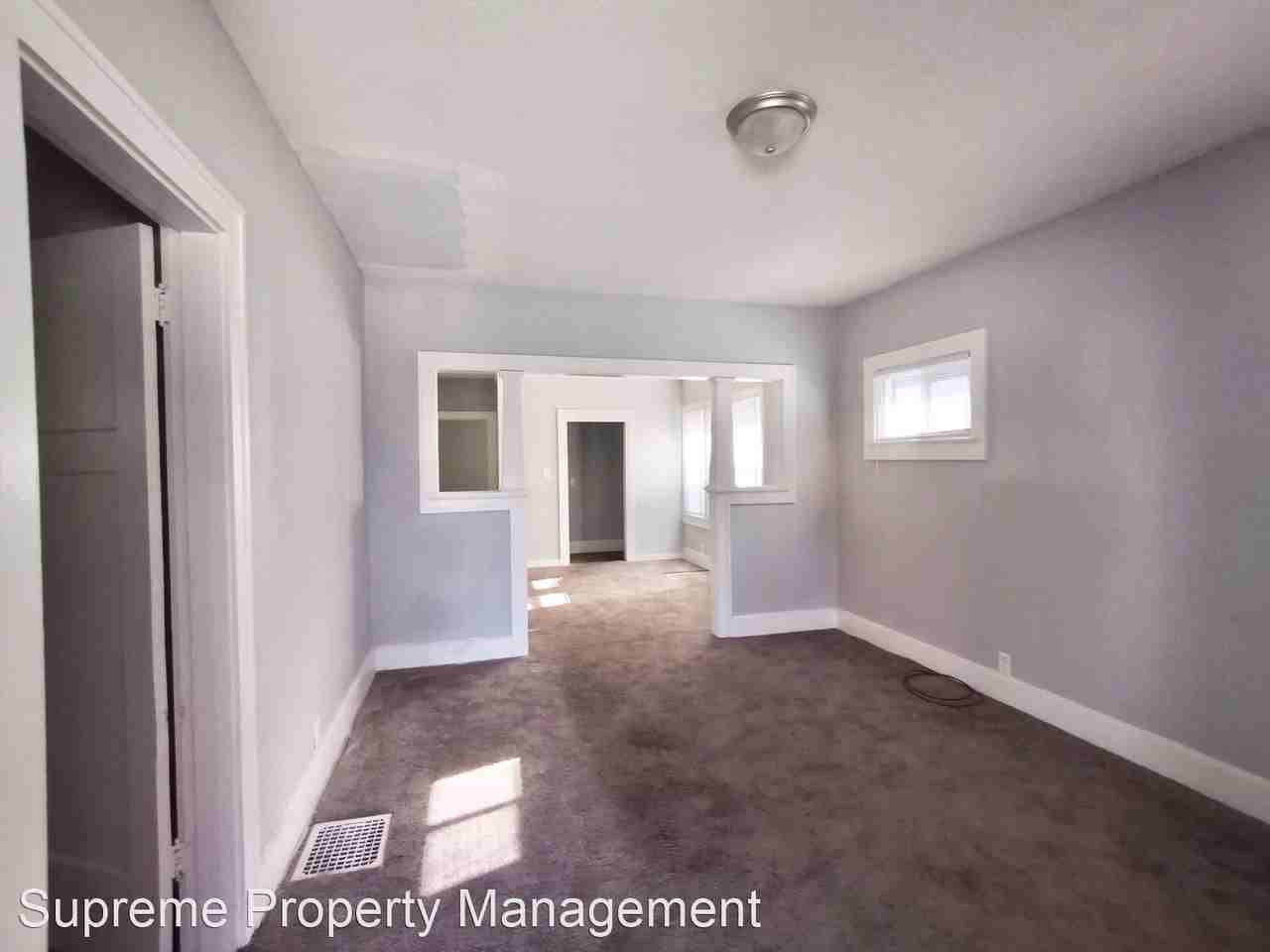 1411 N Belleview Pl - Photo 3 of 8