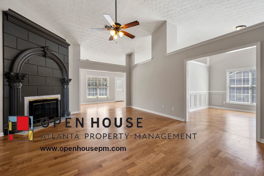 1325 Cedar Oak Ln - Photo 2 of 15