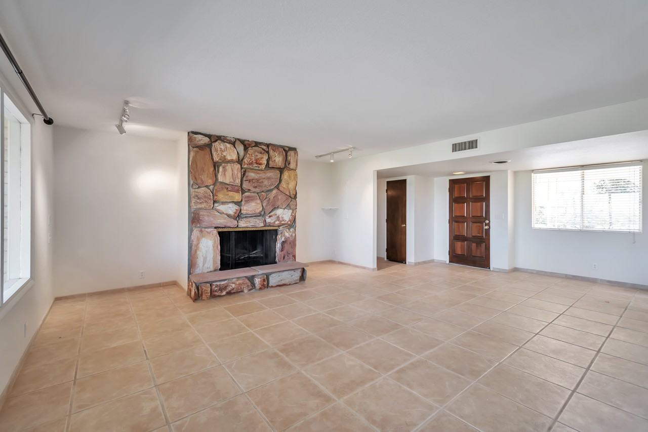 3650 E Quenton Dr - Photo 4 of 26