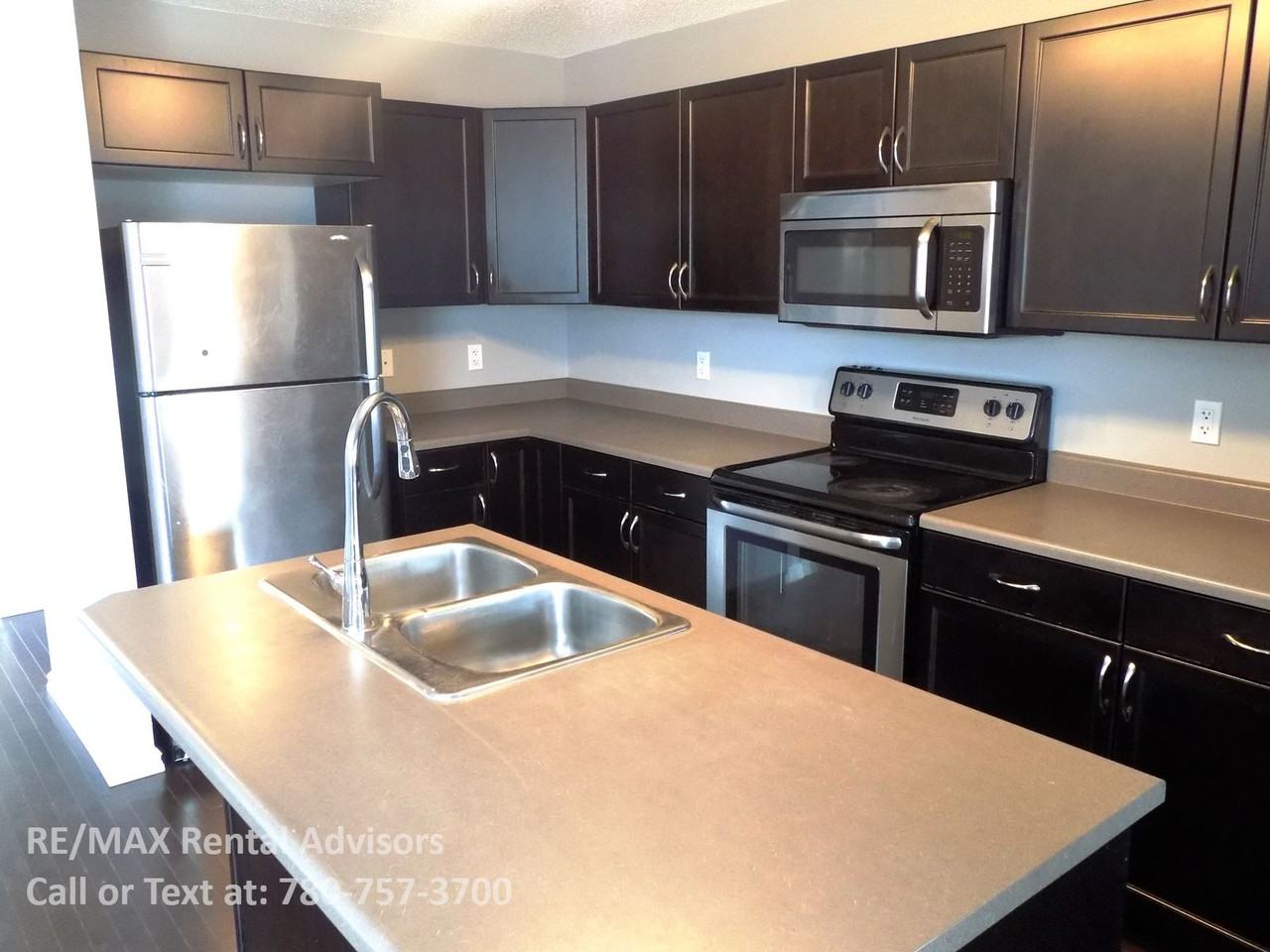 13516 164 Ave Nw - Photo 3 of 23