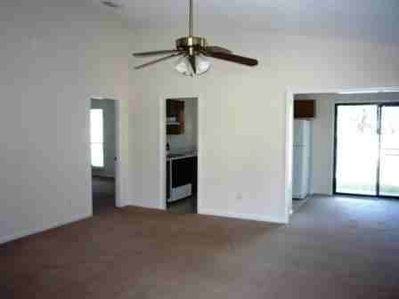 12425 Rochford Ln - Photo 2 of 13