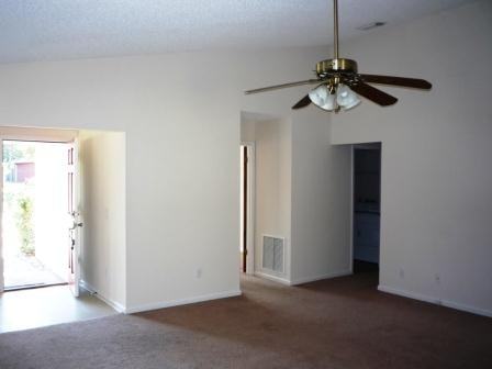 12425 Rochford Ln - Photo 3 of 13