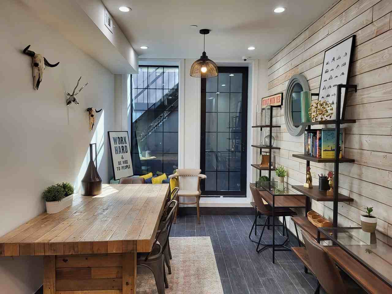 Node Harman - Photo 3 of 14