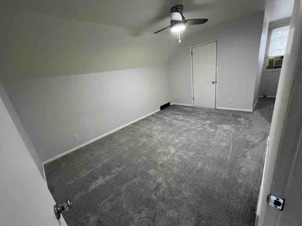 458 Canal St - Photo 3 of 7