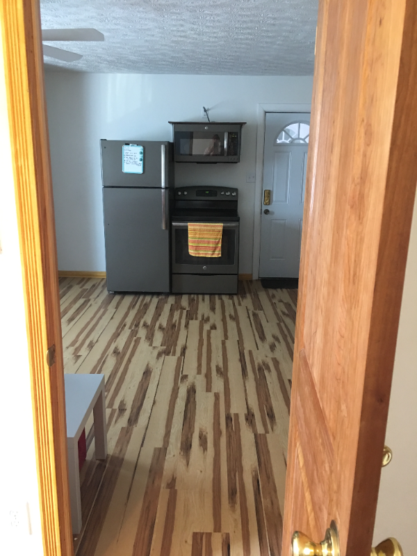 2400 Perry St #3R - Photo 6 of 8