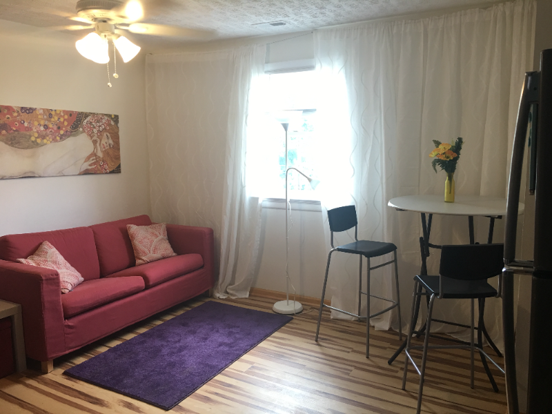 2400 Perry St #3R - Photo 7 of 8