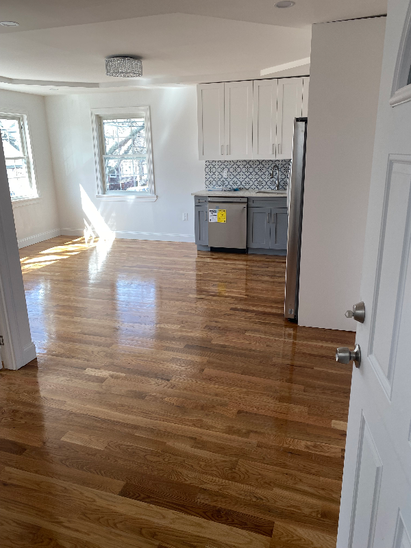 9529 91st St #2 - Photo 2 of 8